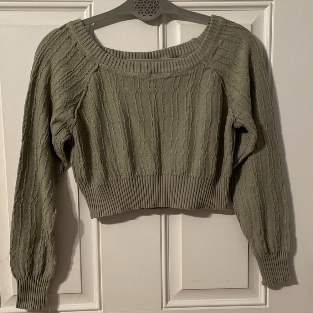 Lush Olive Green Cropped Cable-Knit Crewneck Sweater